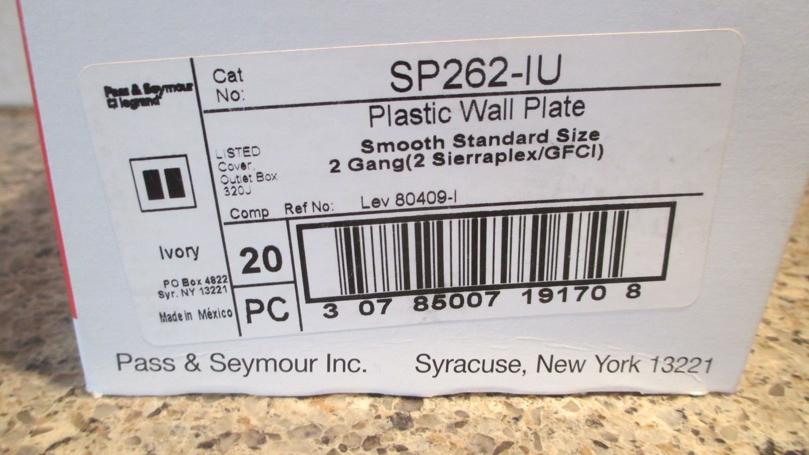 Pass & Seymour, Box of 20, SP262-IU, Ivory 2 Gang Plastic Wall Plates