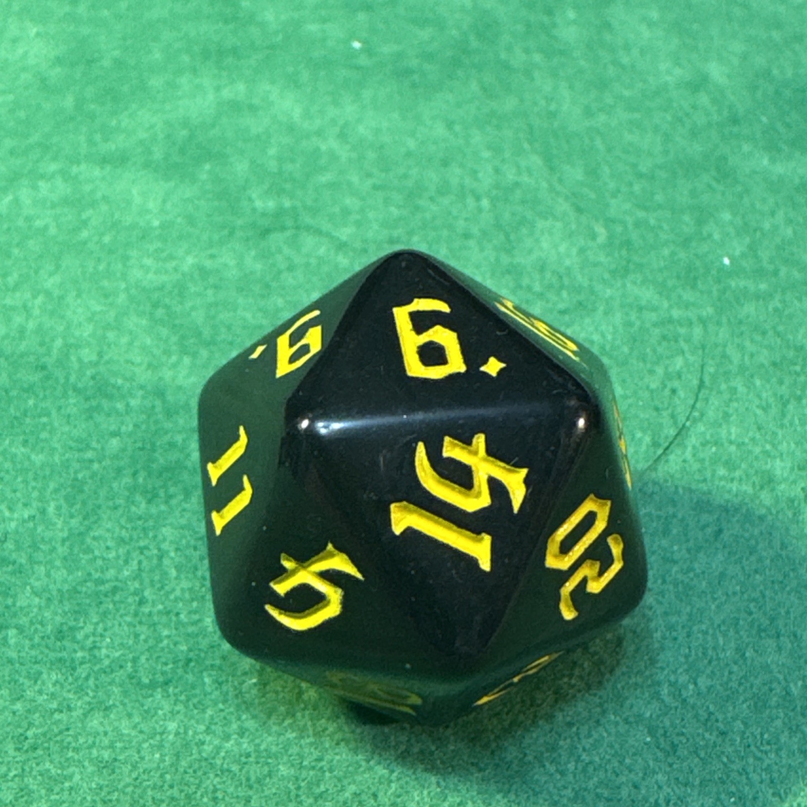 Black 7-piece Acrylic Dice Set - RPG DND 17