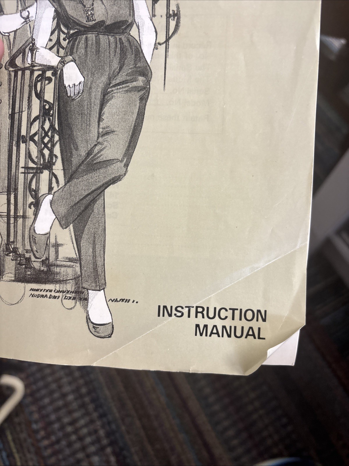 Husqvarna Huskylock 340-D Serger w/Foot Pedal & Hard Case Lock Key Sewing Instru