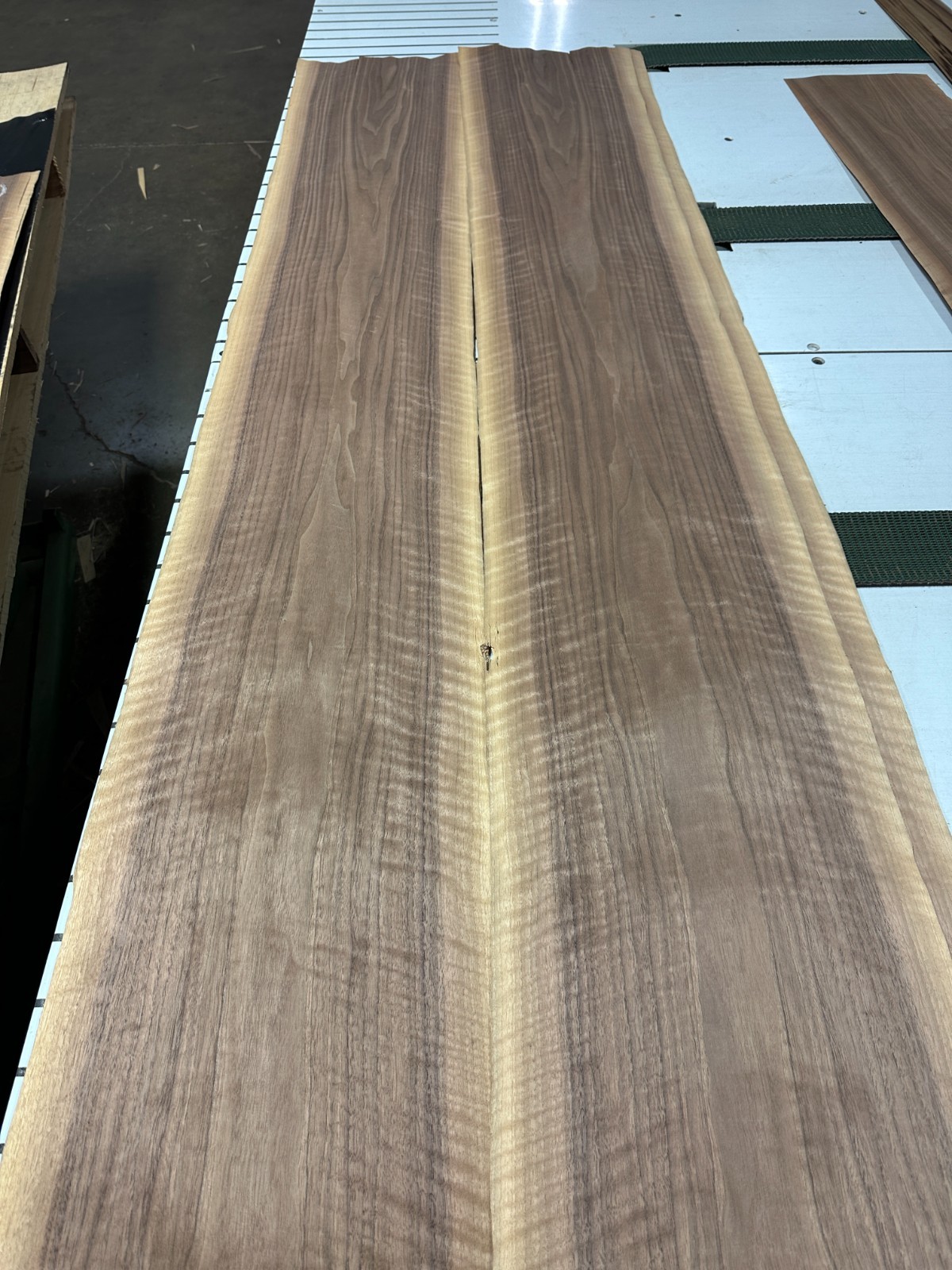 Walnut Raw Wood Veneer 2 sheets 100'' x 12'' 320K