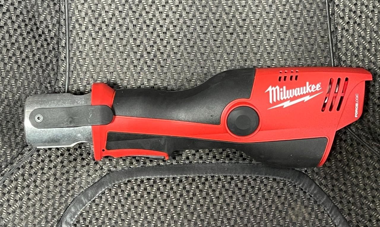 MILWAUKEE 2473-20 M12 FORCE LOGIC PRESS TOOL W/ BATTERIES & CHARGER- BRAND NEW.