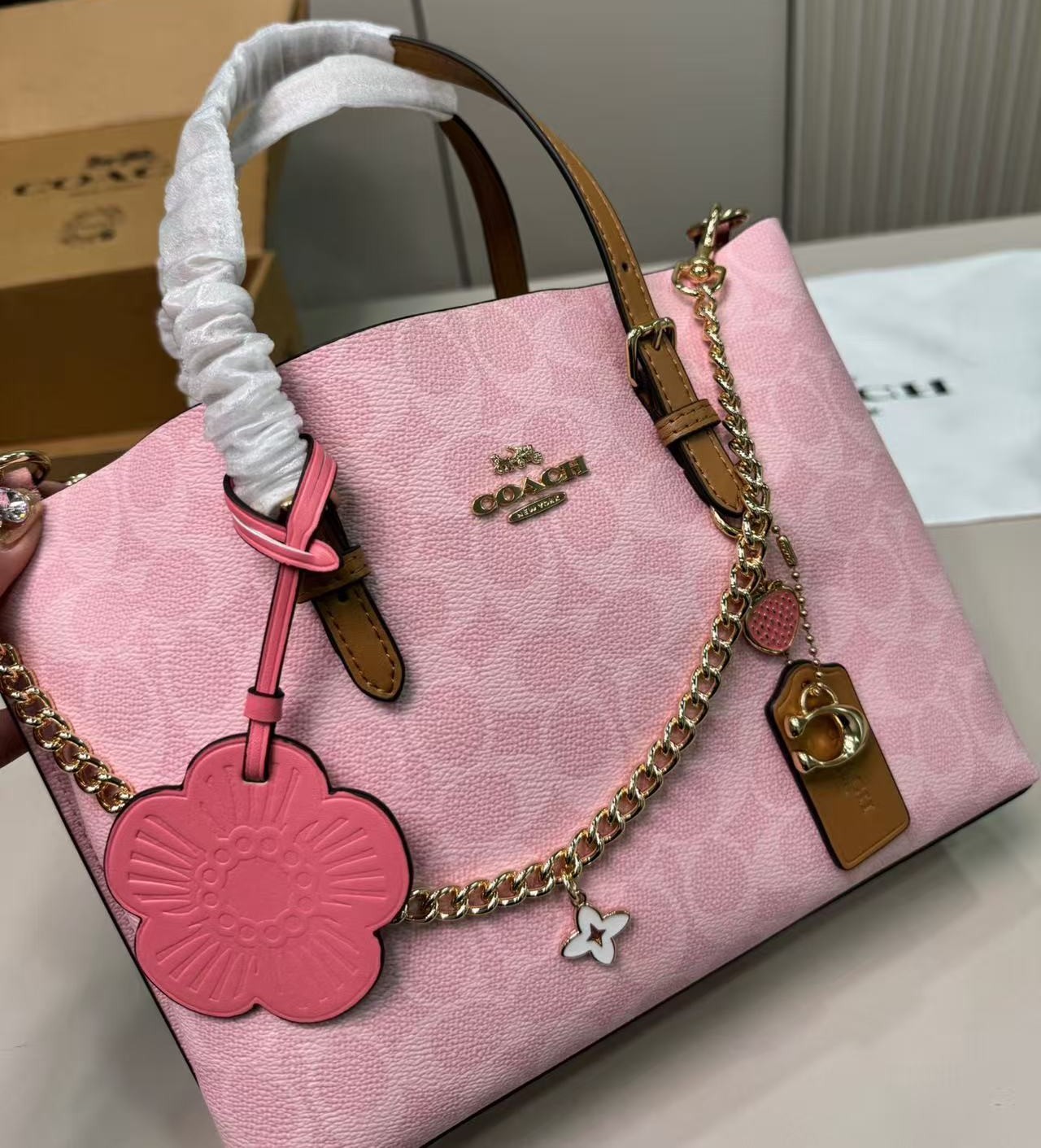 COACH Mollie Tote Bag 25 In Signature Canvas With Charms CER24 Powder Pink #NEKO