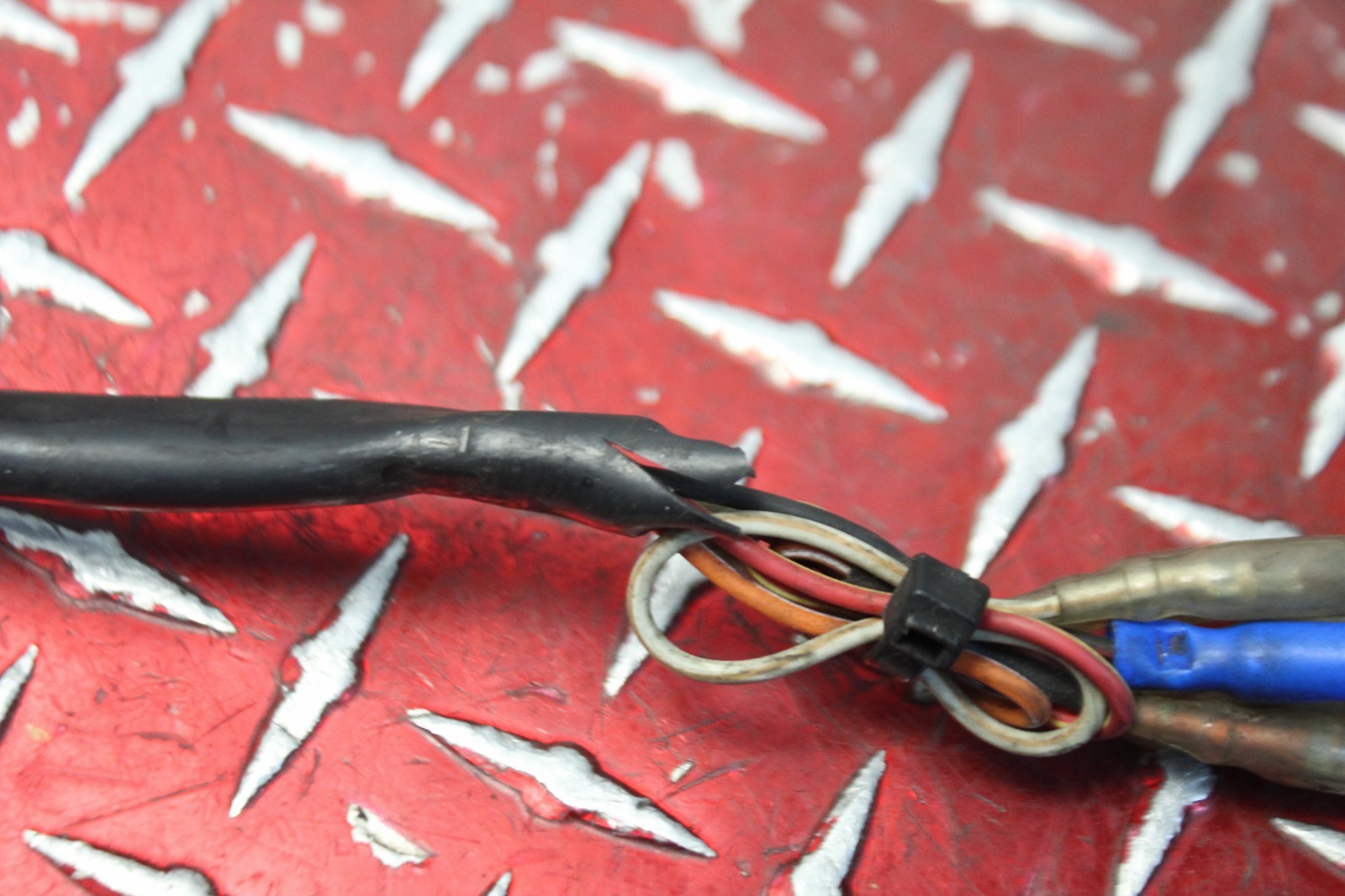 2010 HARLEY ELECTRA GLIDE OEM RIGHT CONTROL SWITCH SEE DESC 2008 - 2013 EG140