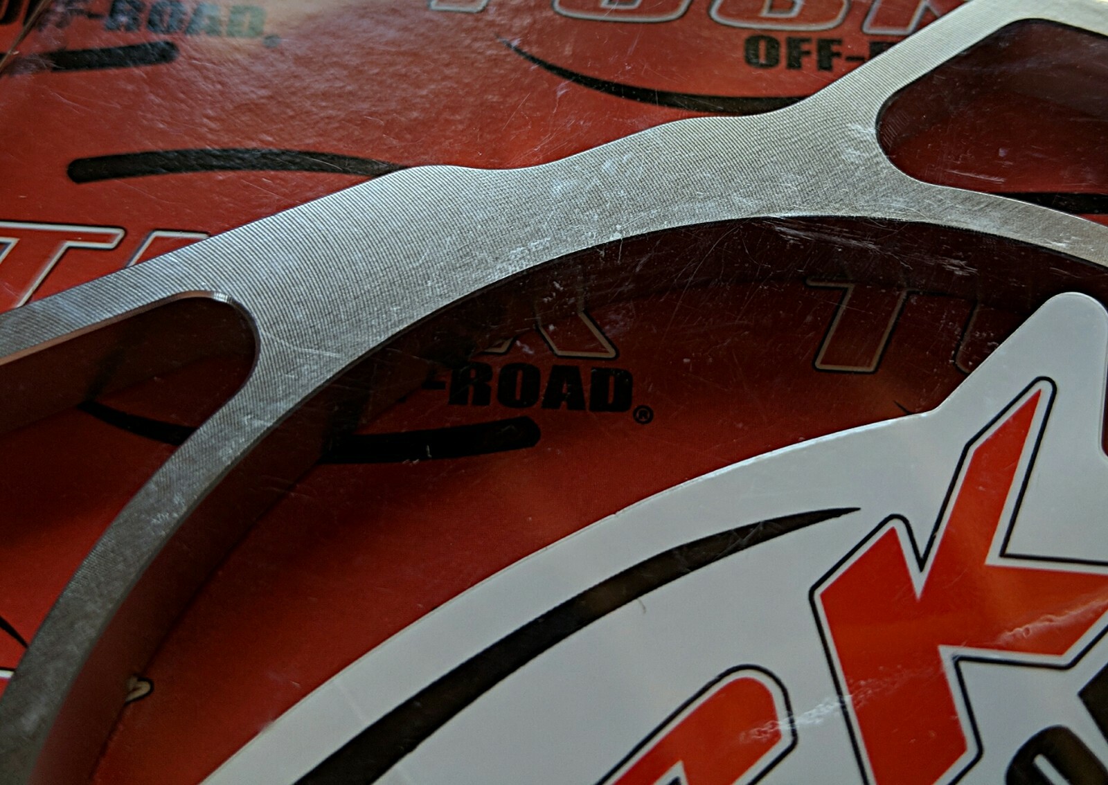 Tusk Aluminum Case Saver Yamaha Raptor 700 700R 2006–2025 Chain Guard (010)