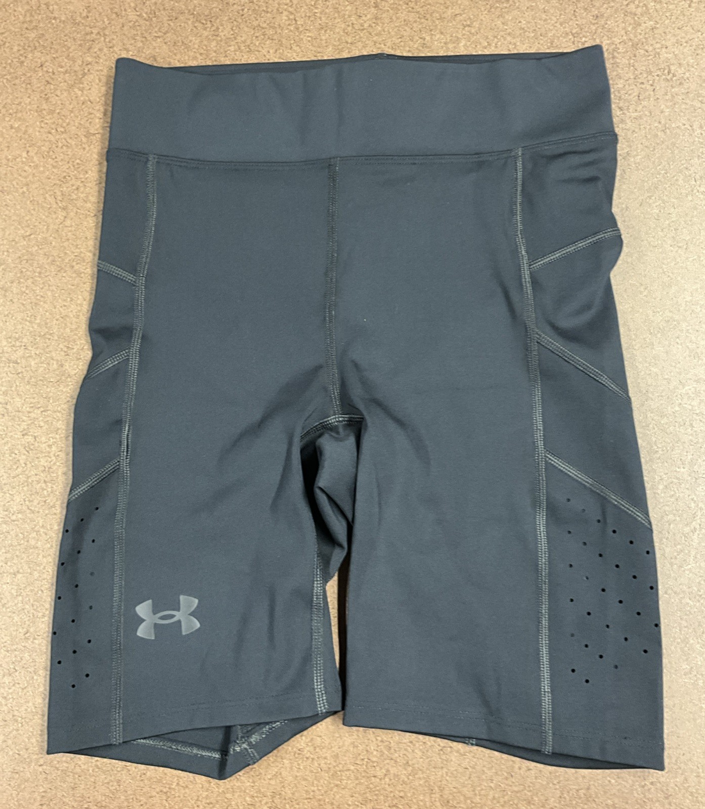 $50 Under Armour UA Speedpocket Half Tight Shorts Mens Medium  1373218 001 NEW