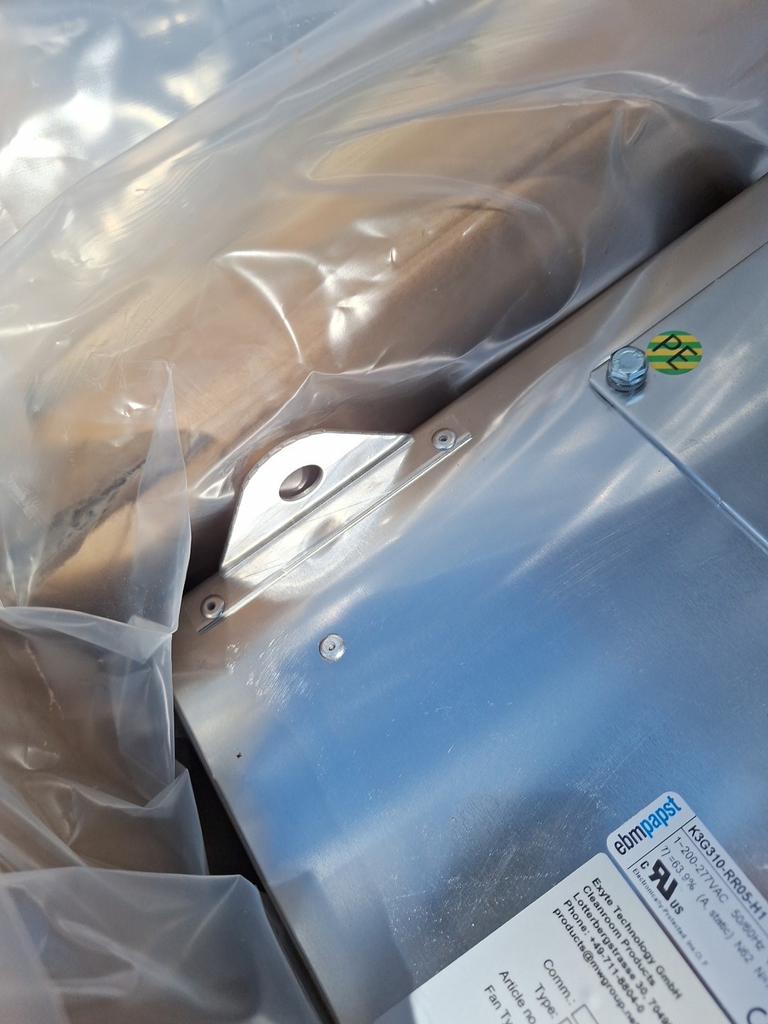 Exyte Technologies 4x2 Hepa Fan Filter Unit FFU-S-EC/MOD-1206-T-AU 686 CFM - NEW