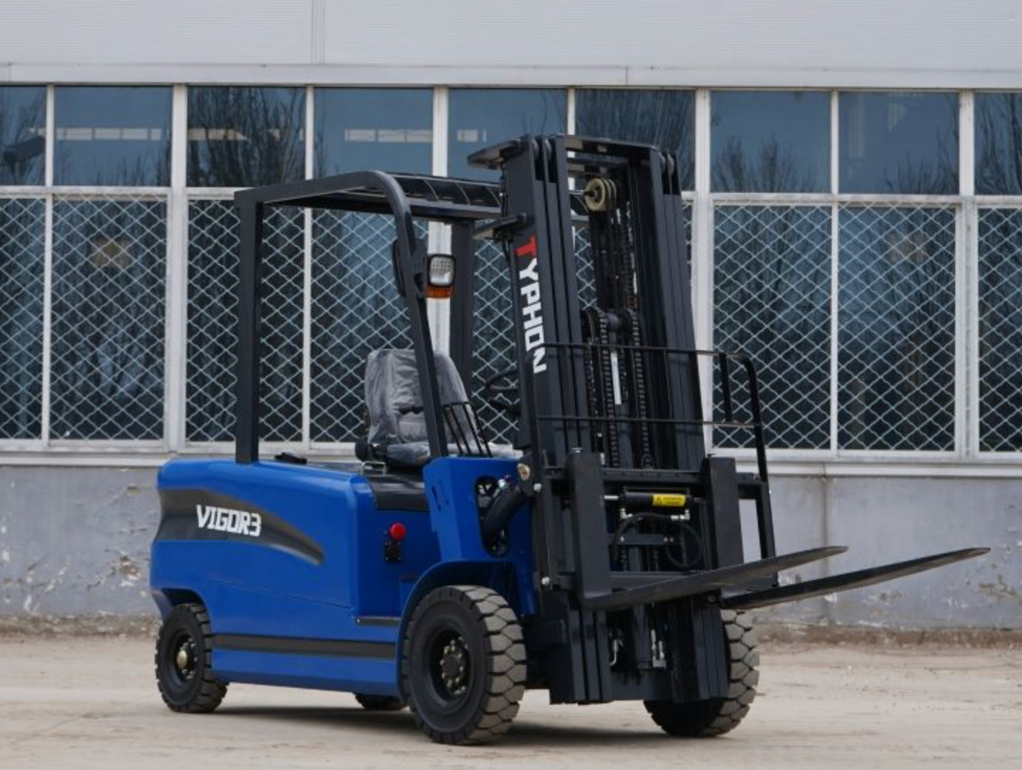 Brand New Electric Forklift 3 Ton Rated Capacity Lifter Truck USA w side shift
