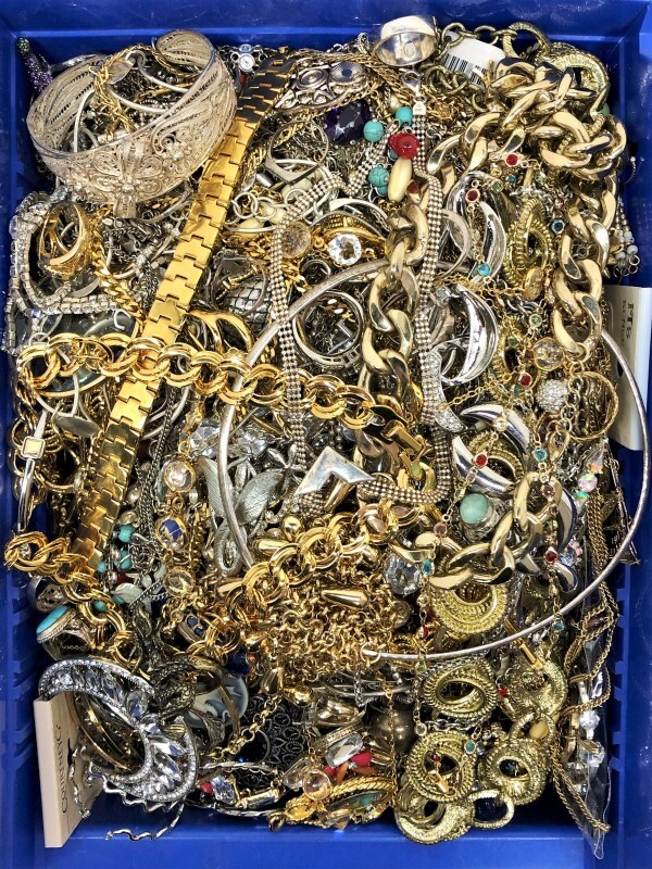 Jewelry VTG to Mod Junk Craft Harvest Lot 5 Pounds 5 Lbs Some Wear Resell Mix In