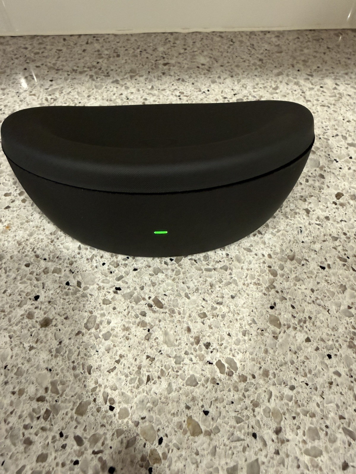 NICE BLACK Meta Oakley Vanguard Charging Case (No Sunglasses) WORKS GREAT