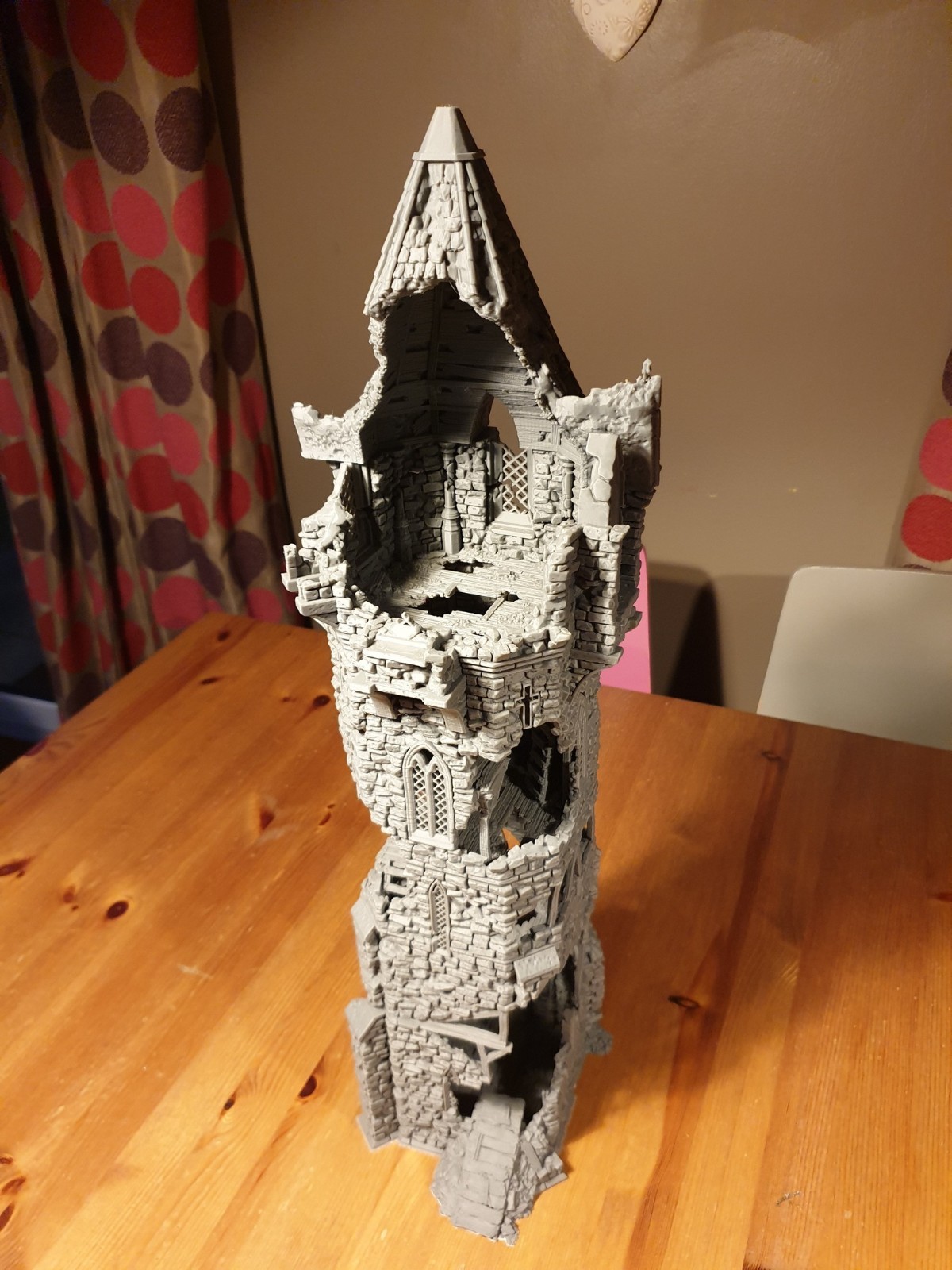 Large Ruined tower - Wargaming Terrain -Mordheim, Warhammer etc - 24 inch tall!