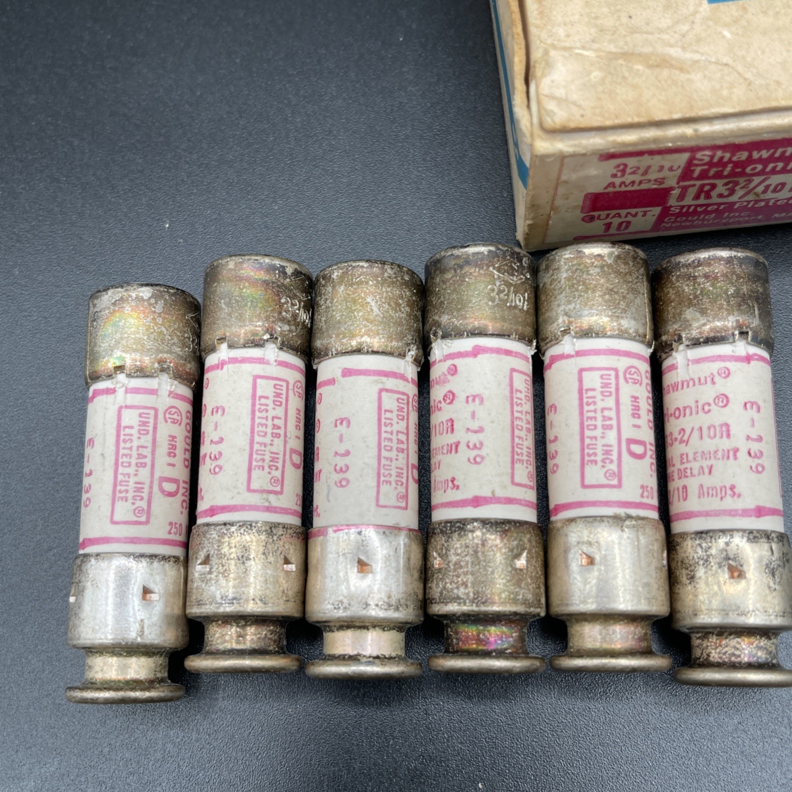 Gould () Shawmut TR3-2/10R TRI-ONIC Fuses 3.2A 250Vac 160Vdc Time Delay Lot 6