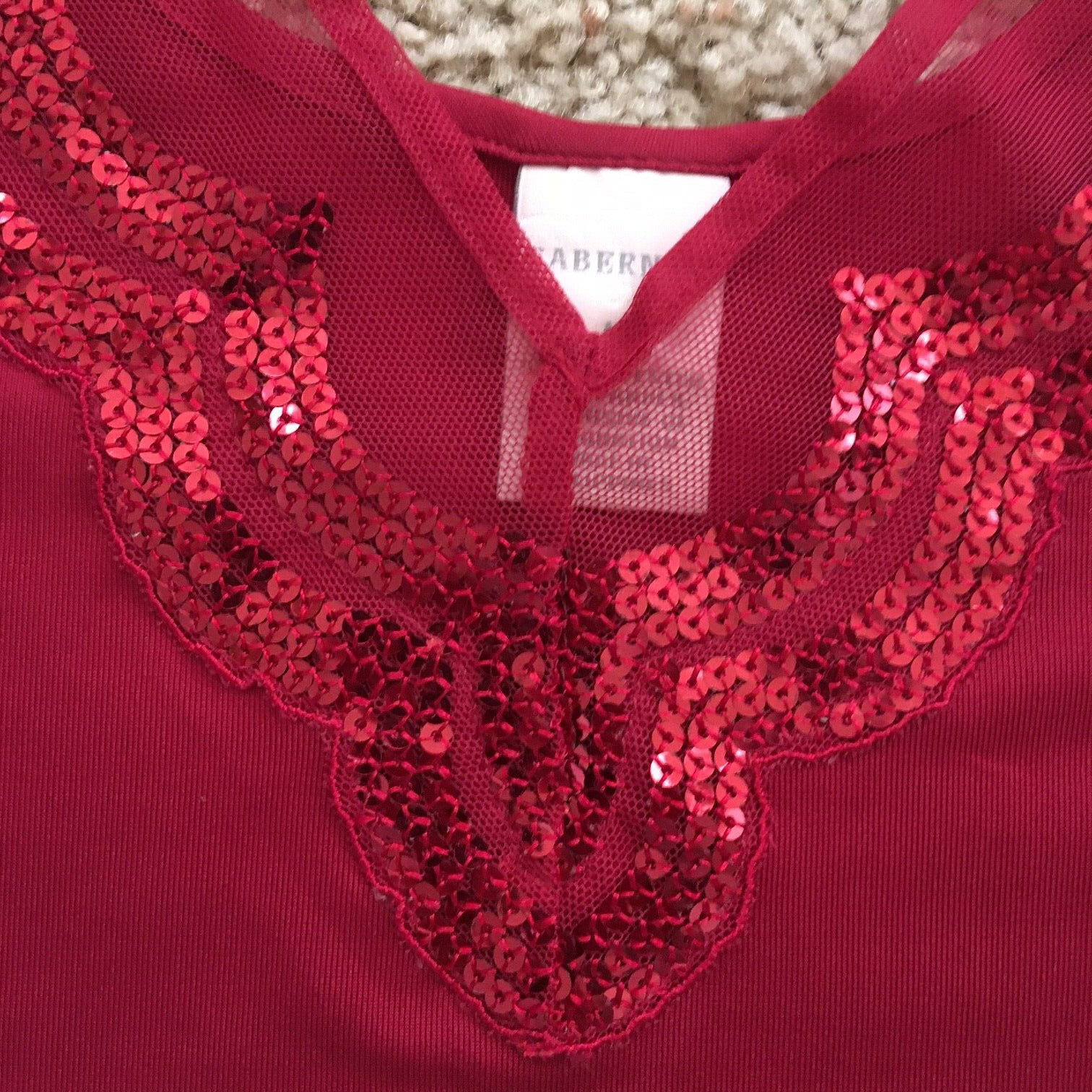 V-Neck Cami Cabernet Sz. M Camisole Burgundy Sequin Daywear Top Poly Spandex