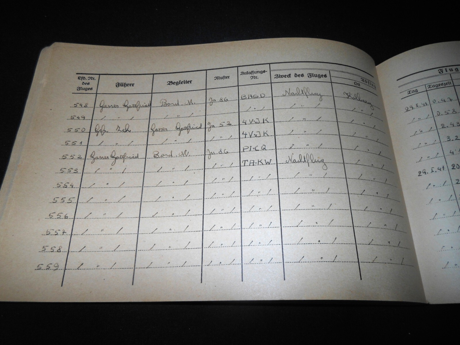 WW II German LW Flugbuch - FLIGHT LOG BOOK - Ju52 He111 Do17 Do23 Ju86 - NICE!