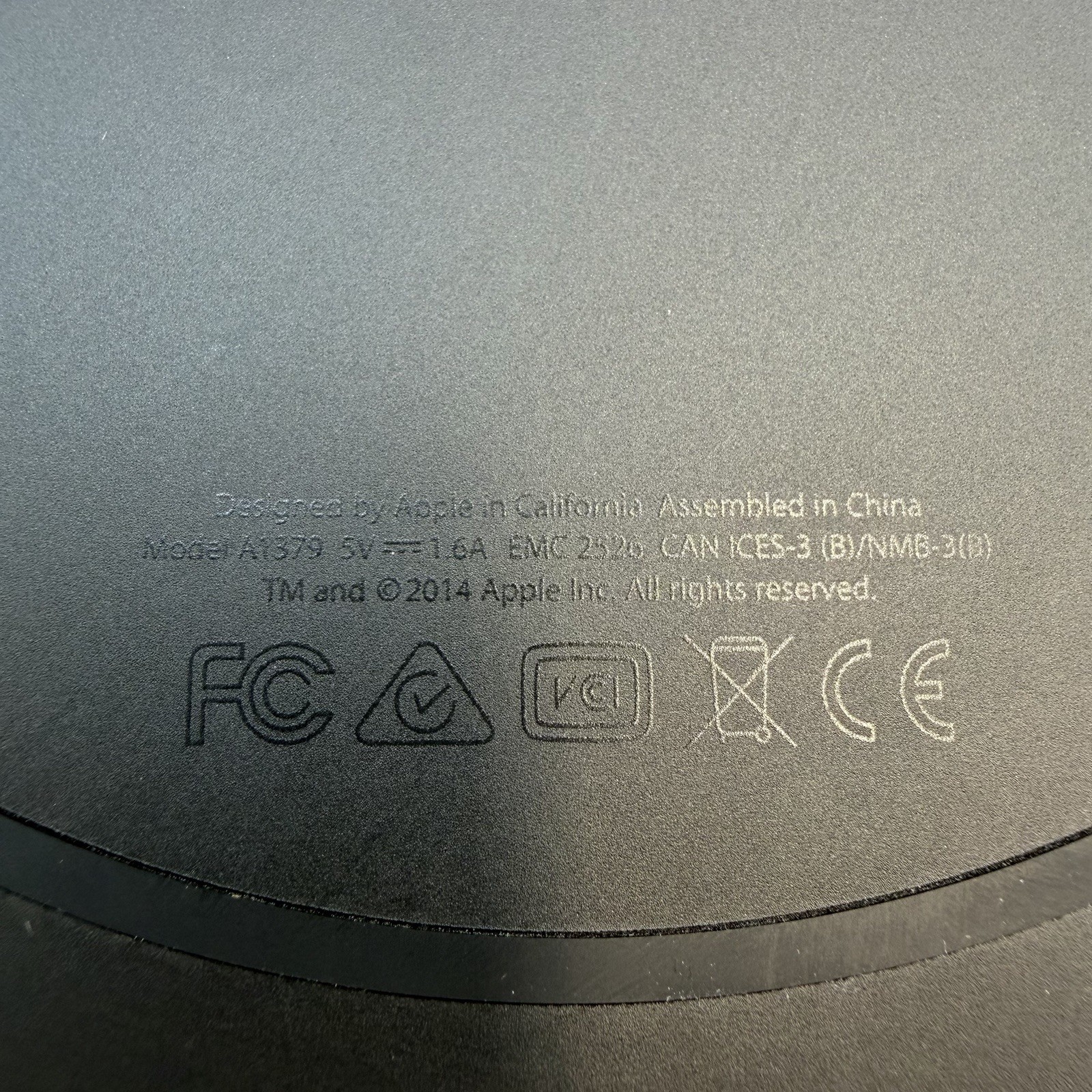 Apple USB SuperDrive Slot-loading CD & 8x DVD Read / Write A1379 24X CD Read