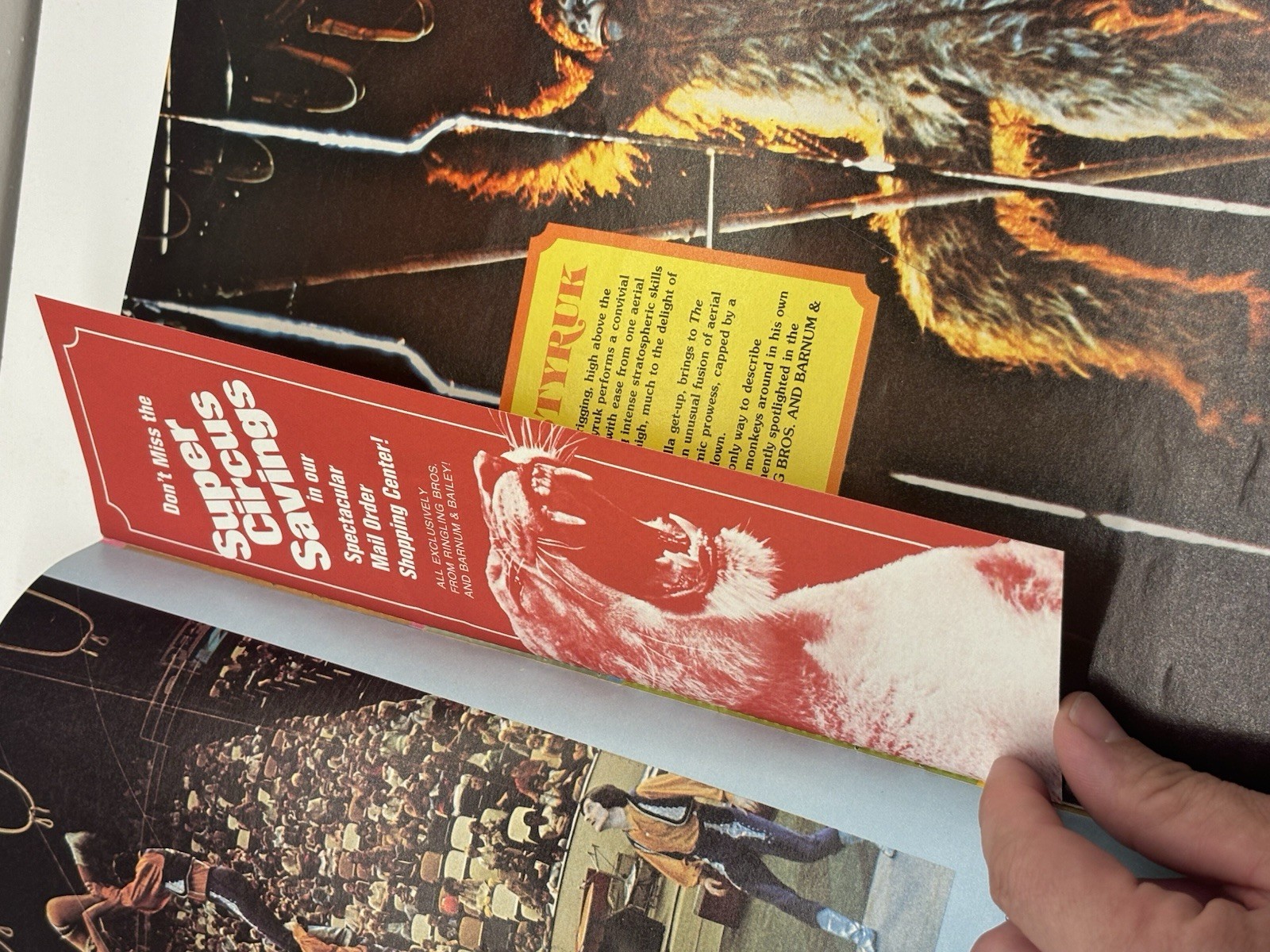 1977 Ringling Brothers And Barnum And Bailey Circus Program Magazine Vintage