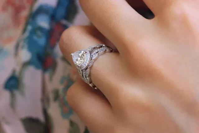 3.50Ct Pear Cut Moissanite Trio Band Set Engagement Ring 14k White Gold Plated