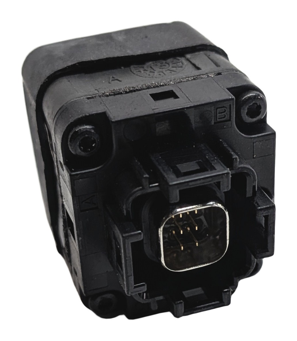 2014-2015 RANGE ROVER (L405) SWB DRIVER ASSIST REARVIEW CAMERA (w/o SURROUND)