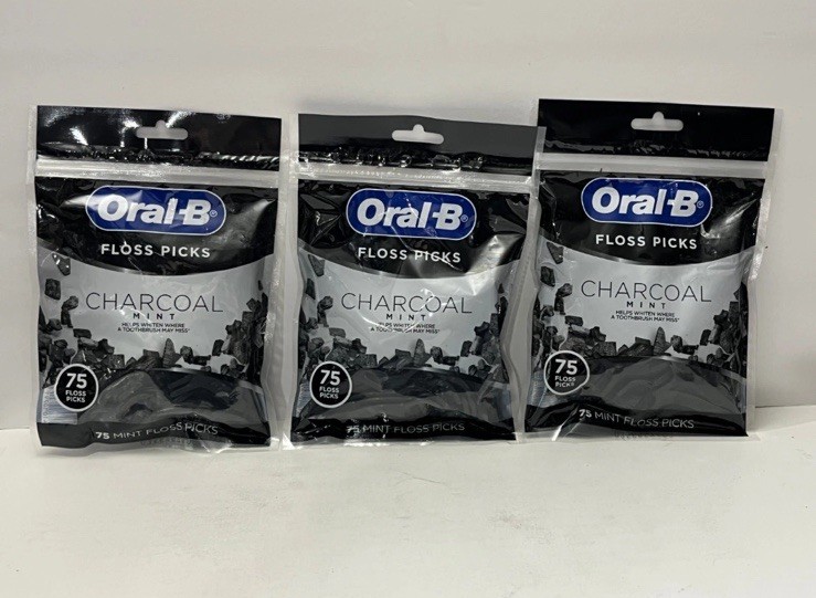 Oral-B Flossers Toothpicks Charcoal Mint Dental Picks 75ct (225 Total) Lot of 3