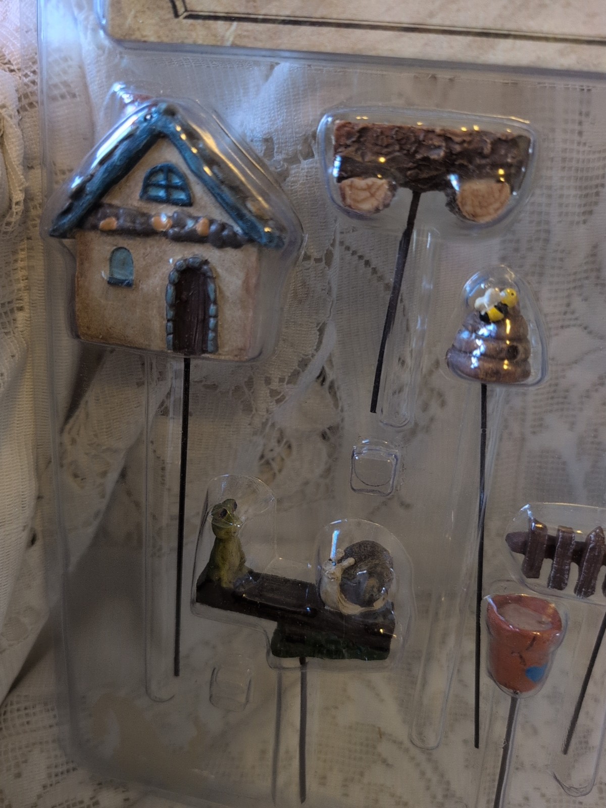 Blossom Bucket Fairy Garden Mini Village Resin Picks Set NEW