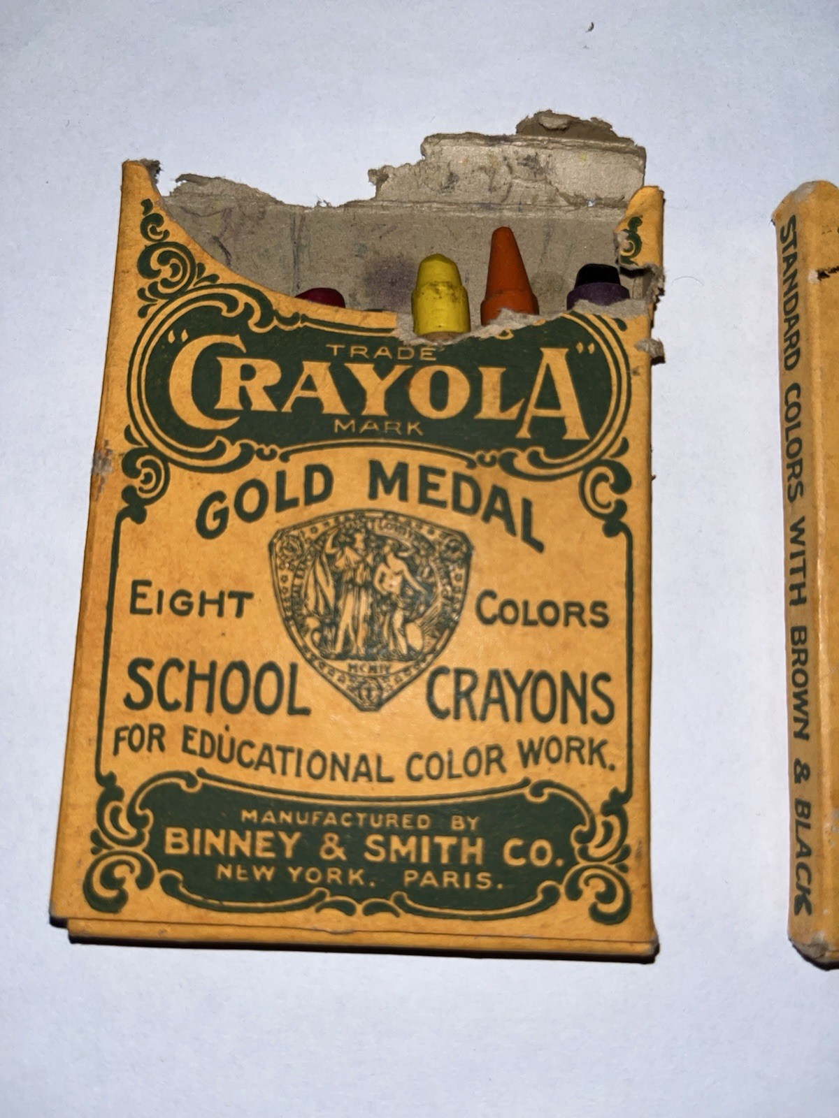 VTG Crayola No. 8 Box & Crayons Lot-(Early 1900s??)Gold Medal-Binney&Smith-RARE!