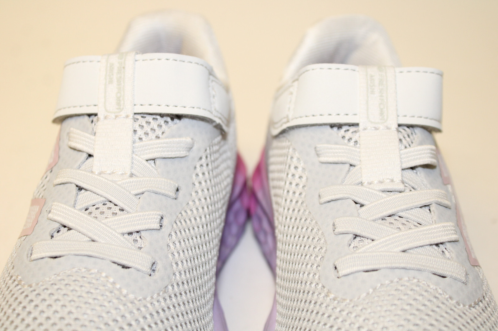 New Balance Fresh Foam NEW Arishi v4 Bungee Lace with Top Strap Girls Kids Youth