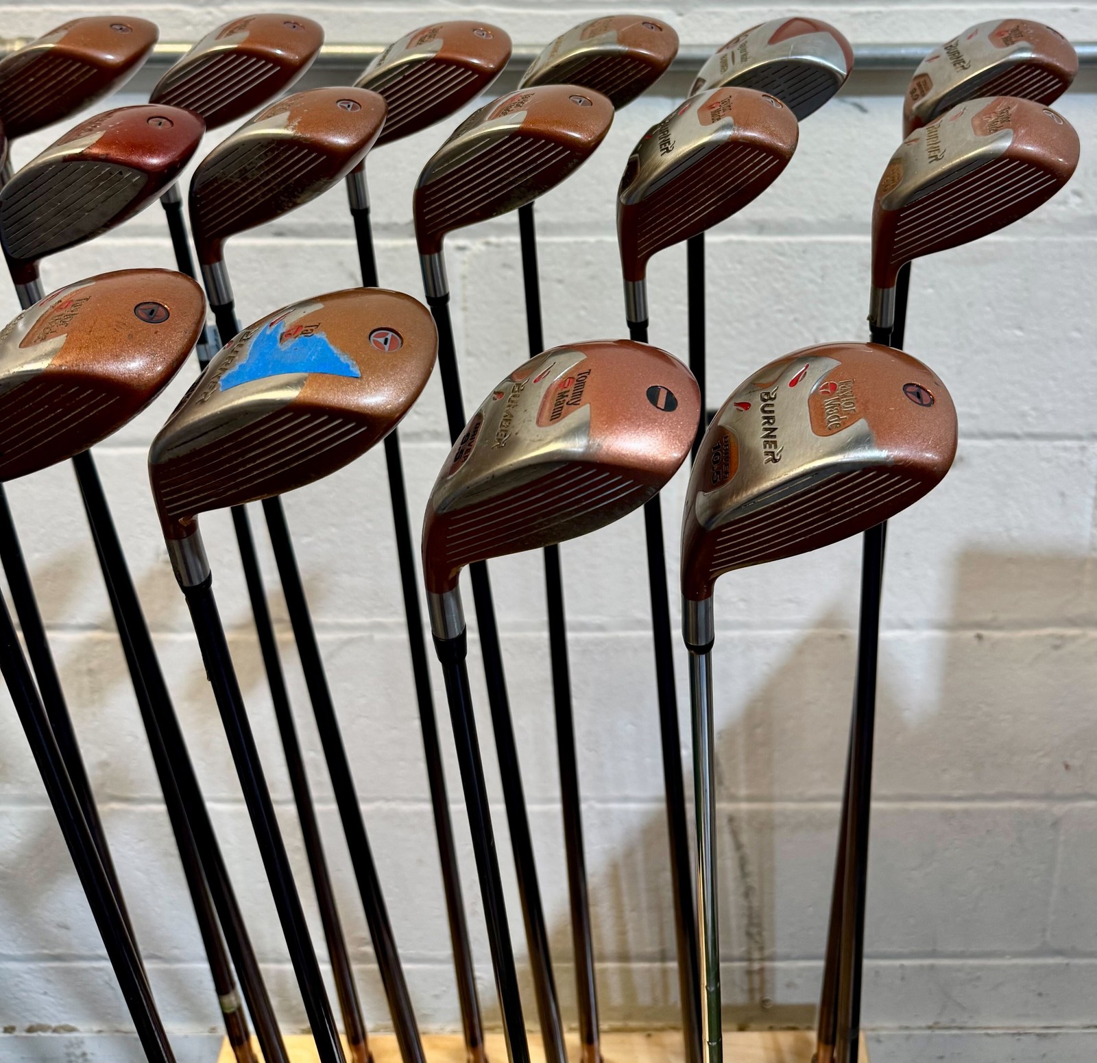 Wholesale Lot of 30 Golf Clubs - TaylorMade Drivers