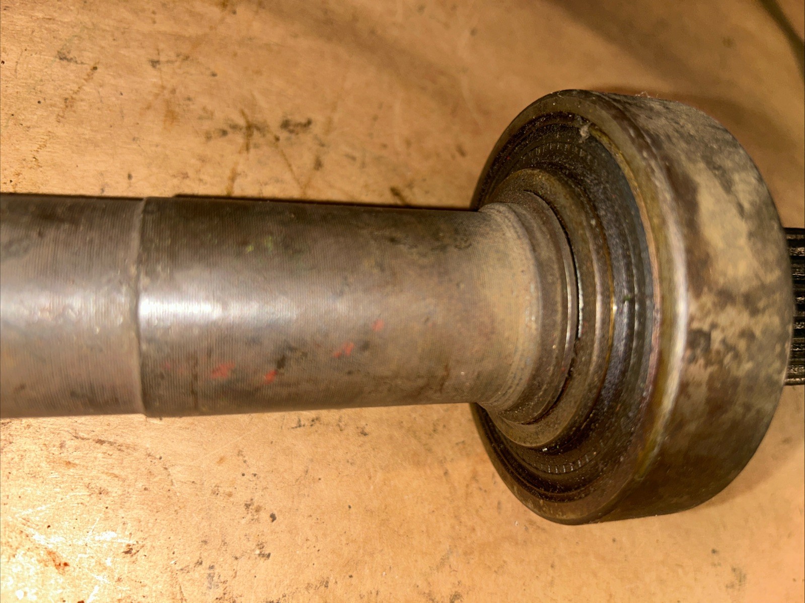 NOS 167694A 1000RPM PTO Shaft Oliver White Tractor 2-70 1650 1655 American 80