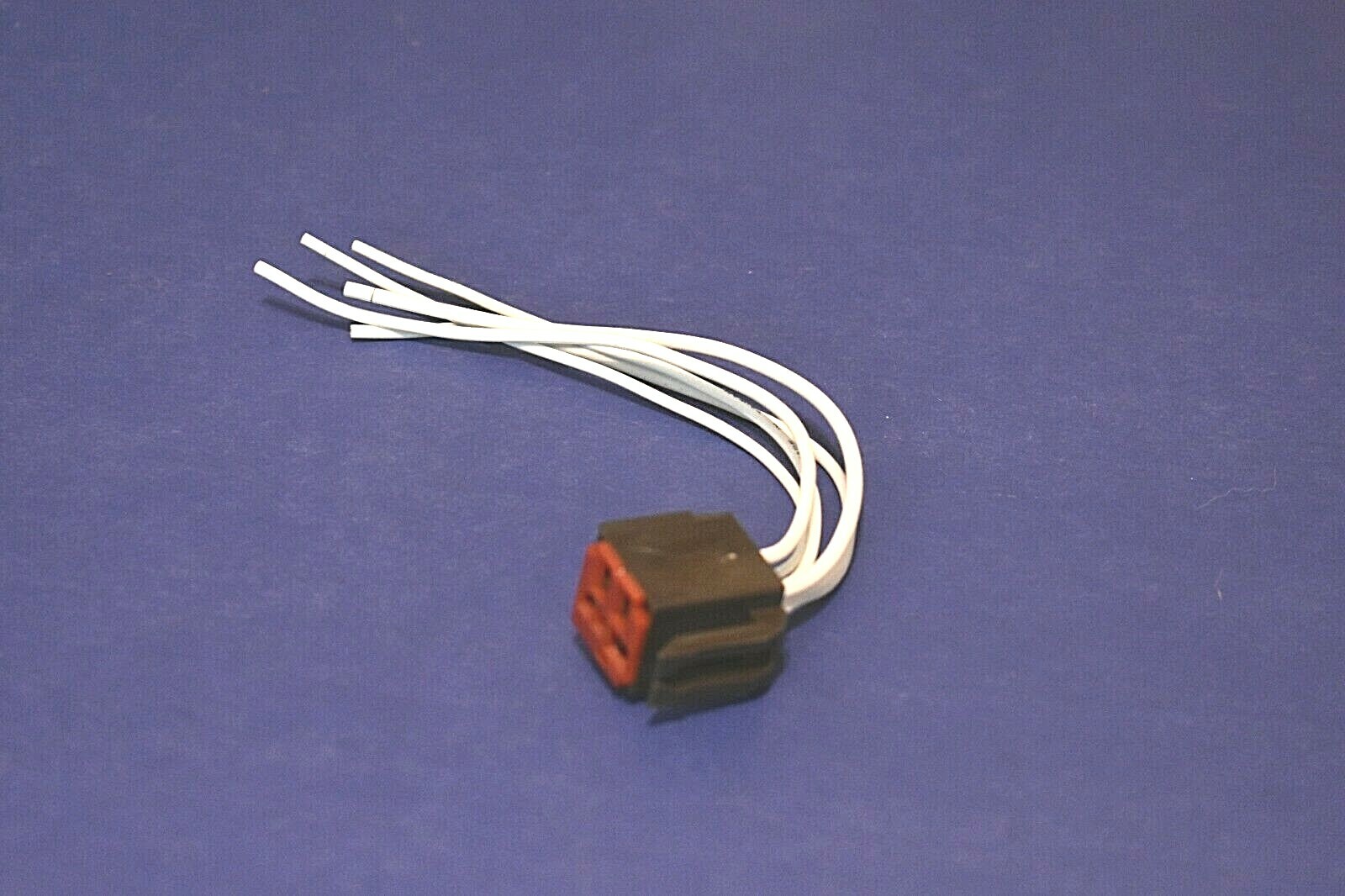 Ford Electronic Engine Control Computer EEC Relay Harness Connector Socket Plug