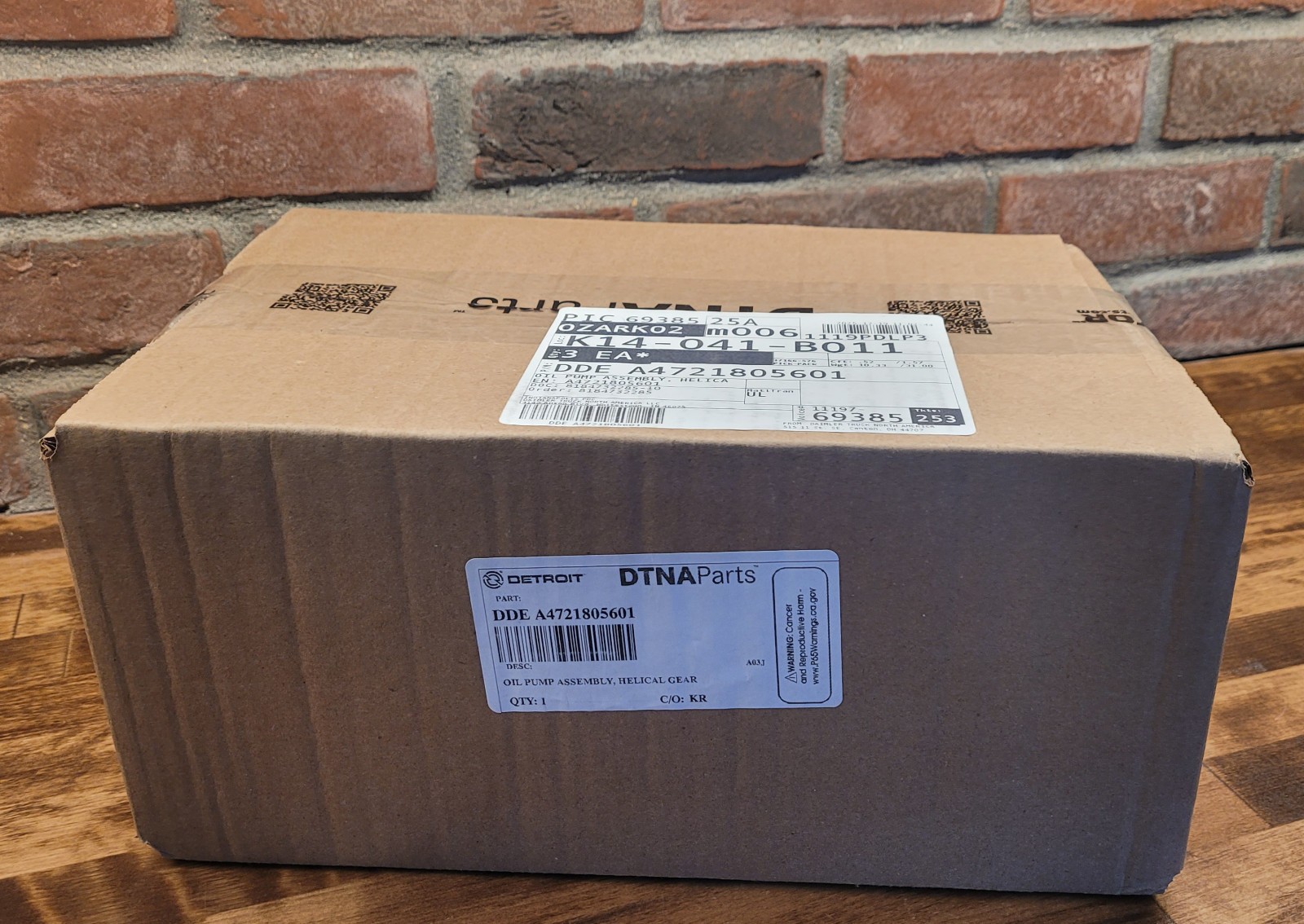 OEM Detroit DD15 Oil Pump A4721805601 + Suction Manifold A4721806851 + O-Rings