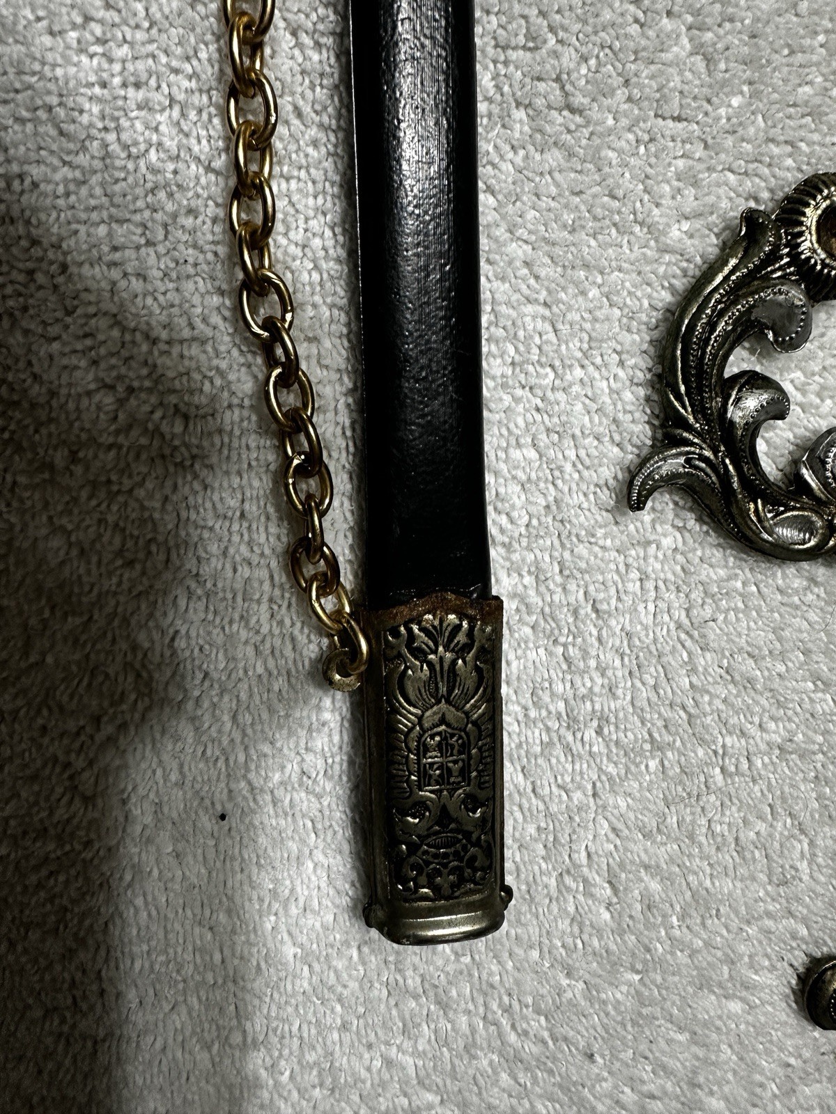 Metal Knight Medieval Renaissance King Sword Faux Jeweled w/scabbard Vntg 31”