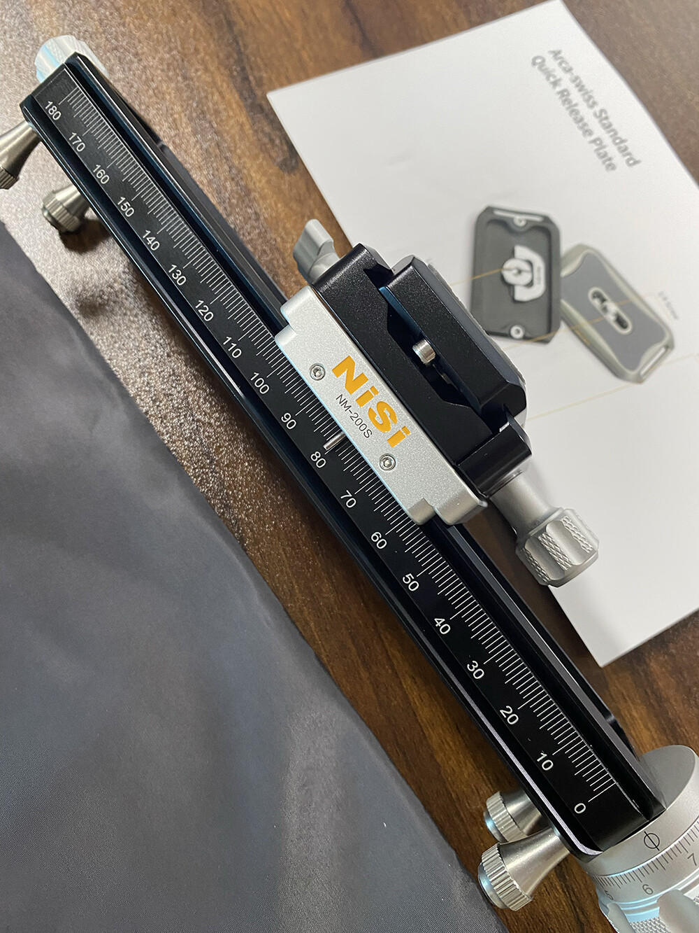 NiSi NM-200S Macro Focusing Rail Slider Precise Focus w/ Quick-Adjustment Button