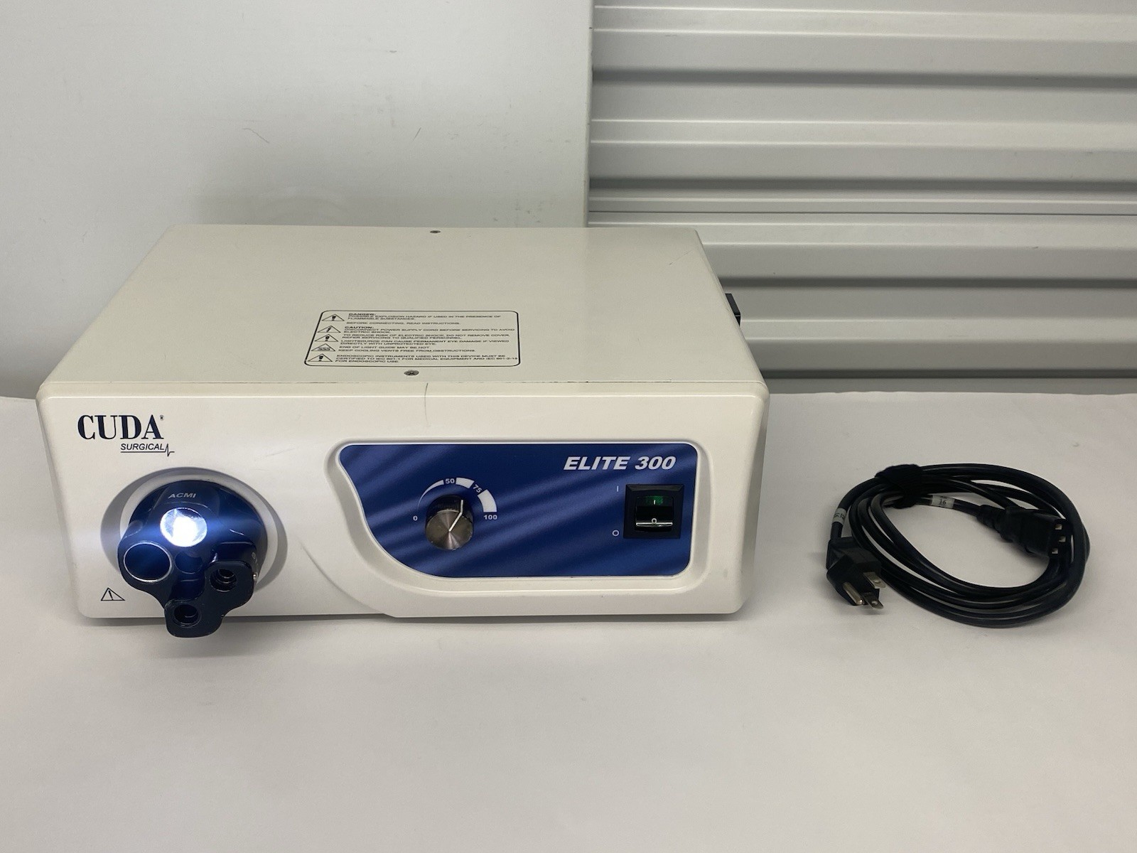 CUDA SURGICAL ELITE 300 XENON LIGHT SOURCE XLS-300