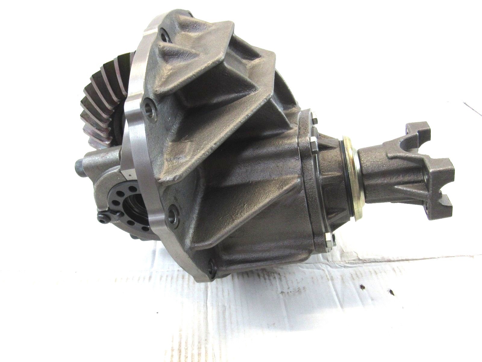 NEW Nodular Cast Iron Ford 9" LSD 3rd Member 3.70 Gear 31-Spline 1310 C23404-31