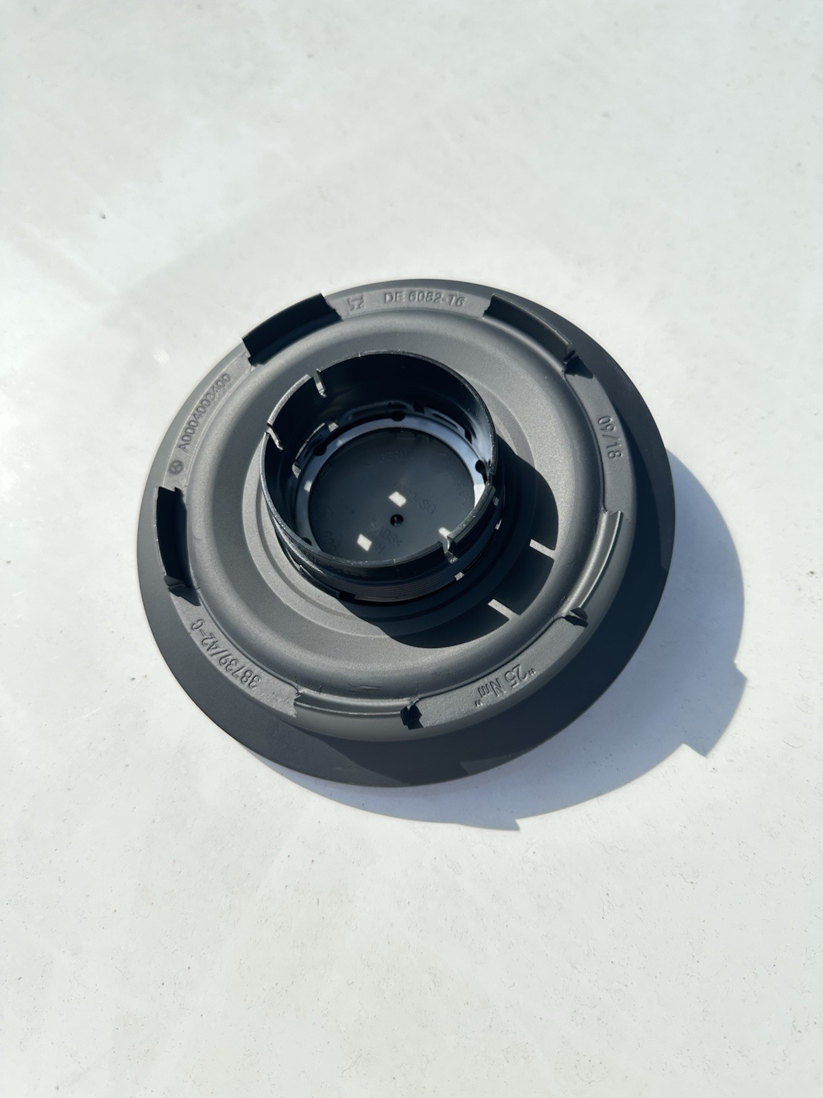 New Factory Mercedes Benz Center Cap G63 G550 G Wagon OEM AMG Wheel A0004003400