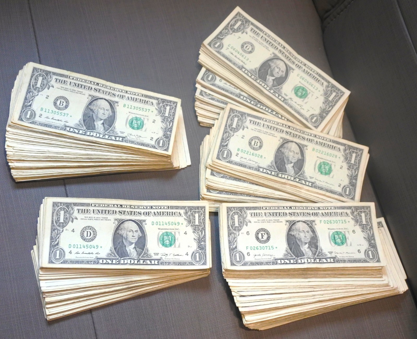 $1 COMMON *Star* Notes One Dollar Bill Random Note Random District Random Series