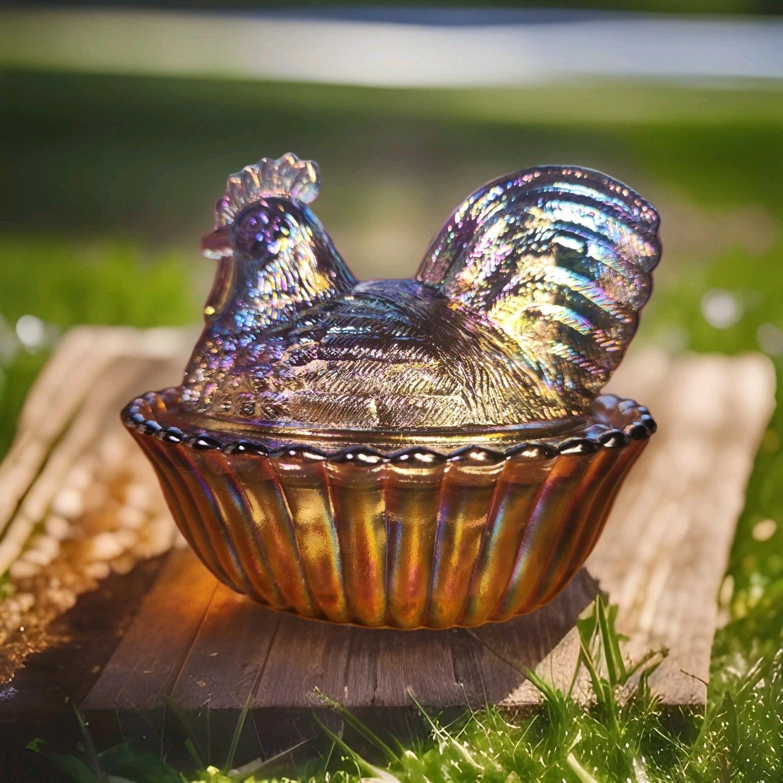 5" Rooster With Split Tail on a Ribbed Nest Titanium Carnival Westmoreland Mould