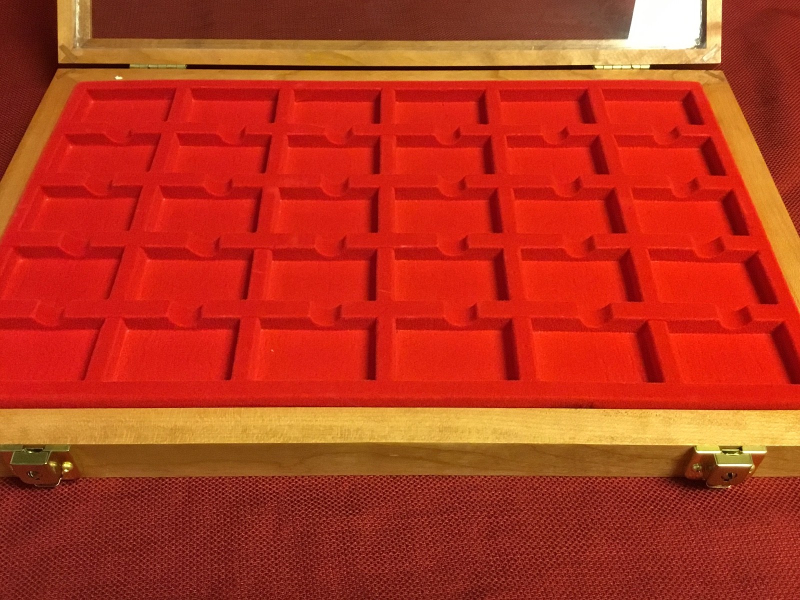 Zippo lighter cherry wood display case with 30 compartment holder