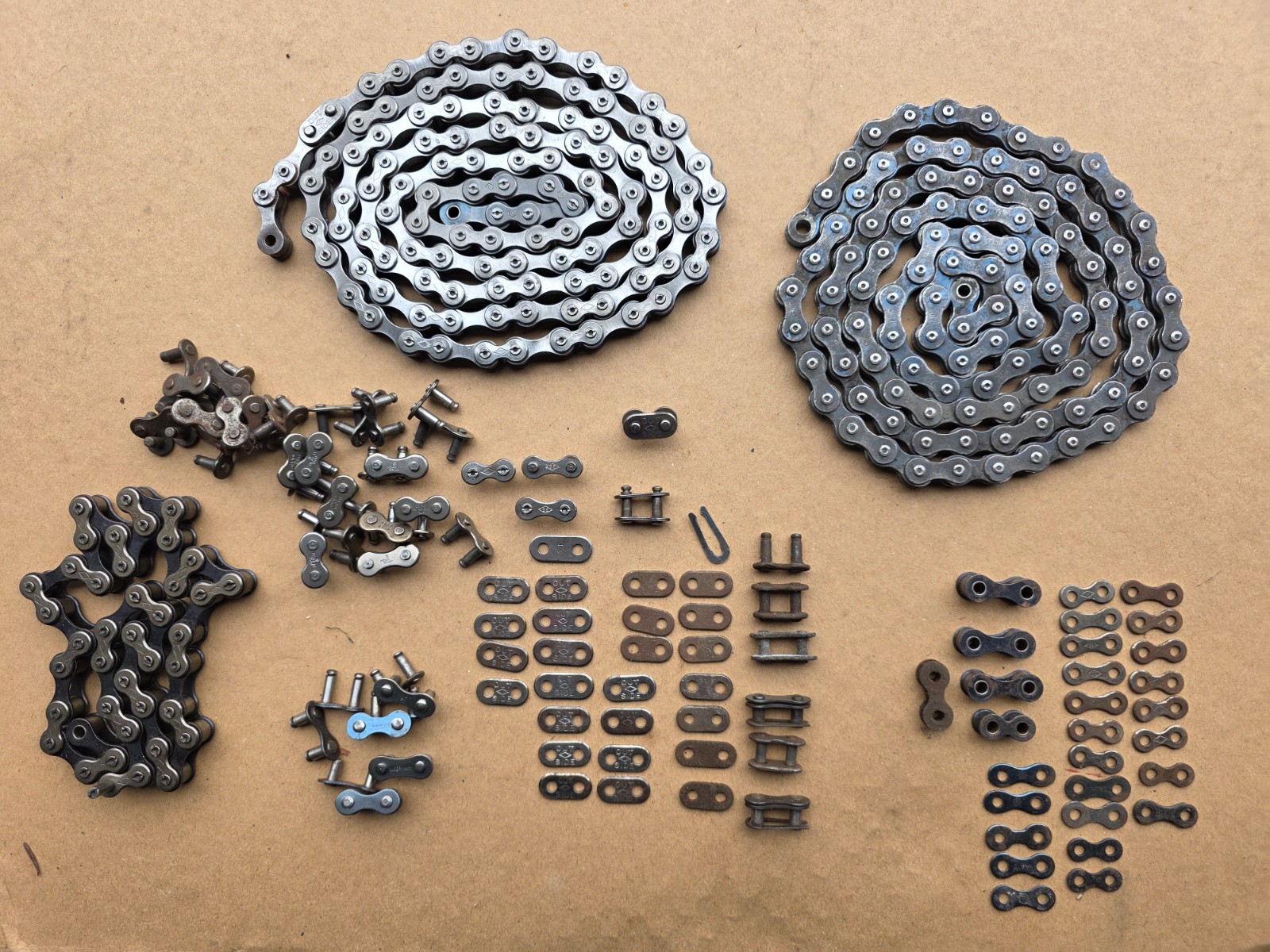 VINTAGE BICYCLE CHAINS PARTS LOT DIAMOND HEAR IT SNAP UNION SKIPT TOOTH ETC