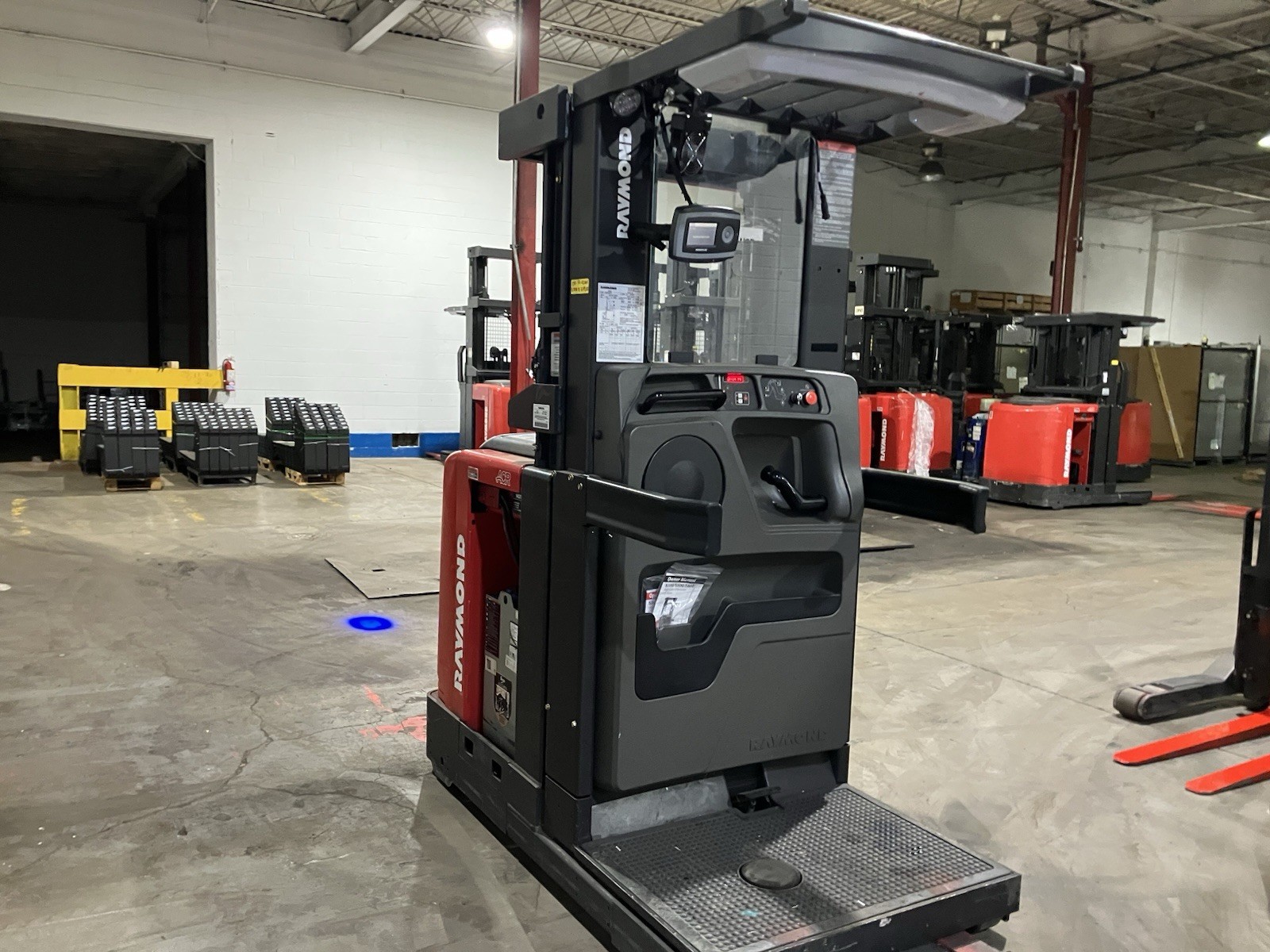2021 RAYMOND 530-OPC30TT Wire Guided Order Picker Forklifts 189 Max Lift