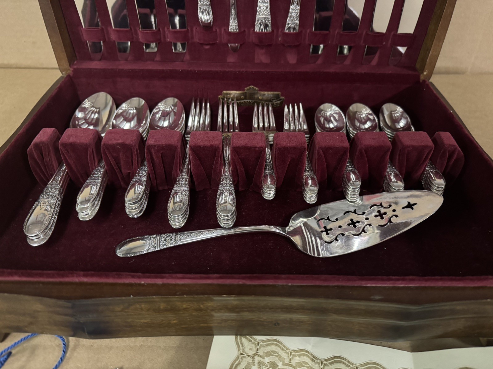 Harmony House Wallace XXXX Quadruple Silverware Set 55 pc with Certificate