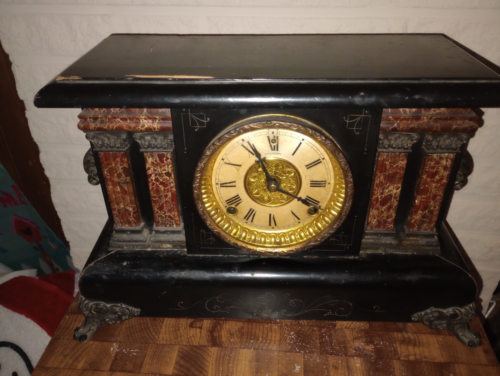 Vintage Antique Sessions Mantle Clock 8 Day 1/2 Strike Cathedral Gong with key