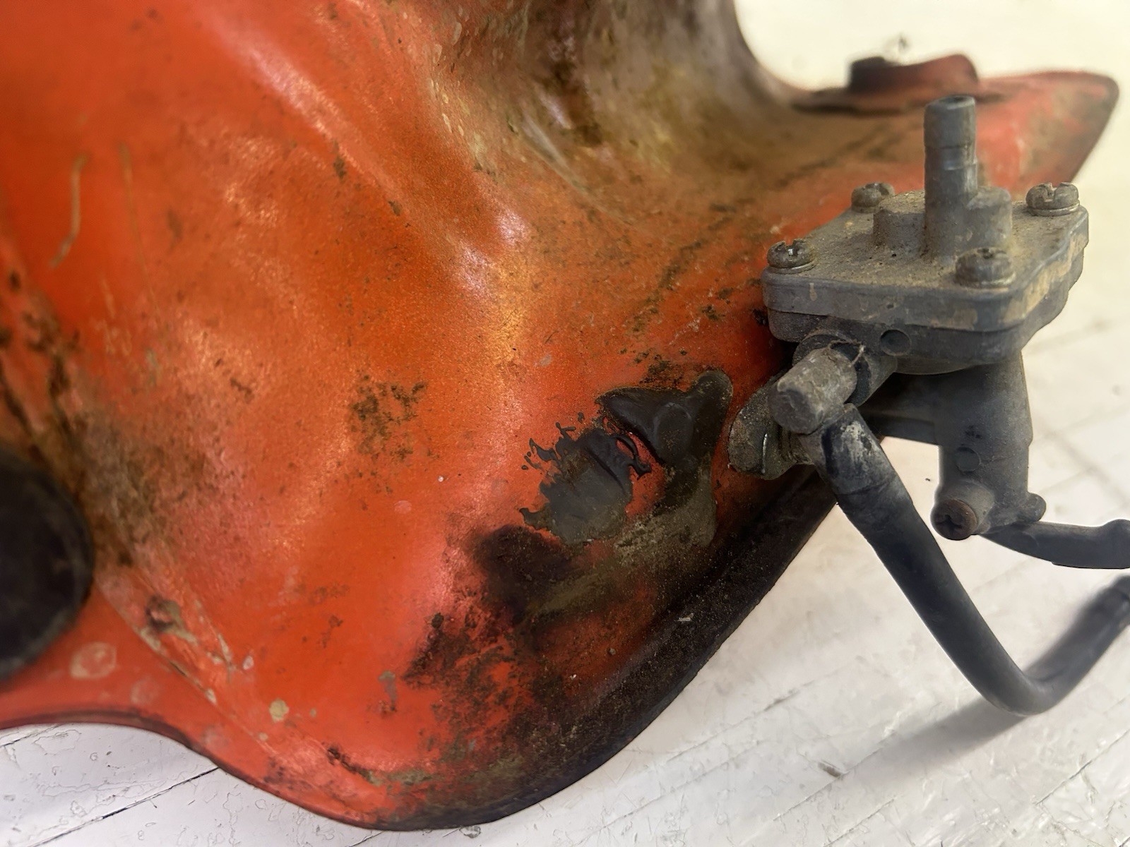 1984 Suzuki LT 50 used Gas Fuel Tank Rusty ^^^