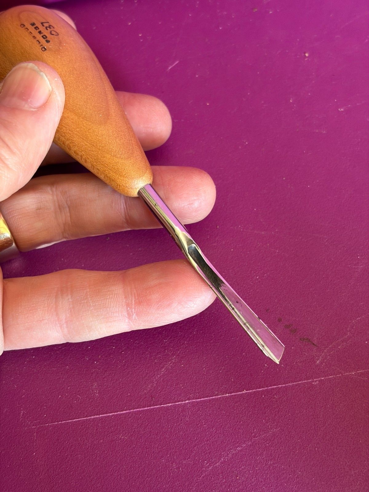 RARE Diobsud Forge 3/16" Wide No. 43 Short Bent 5mm V-Tool In VGC!