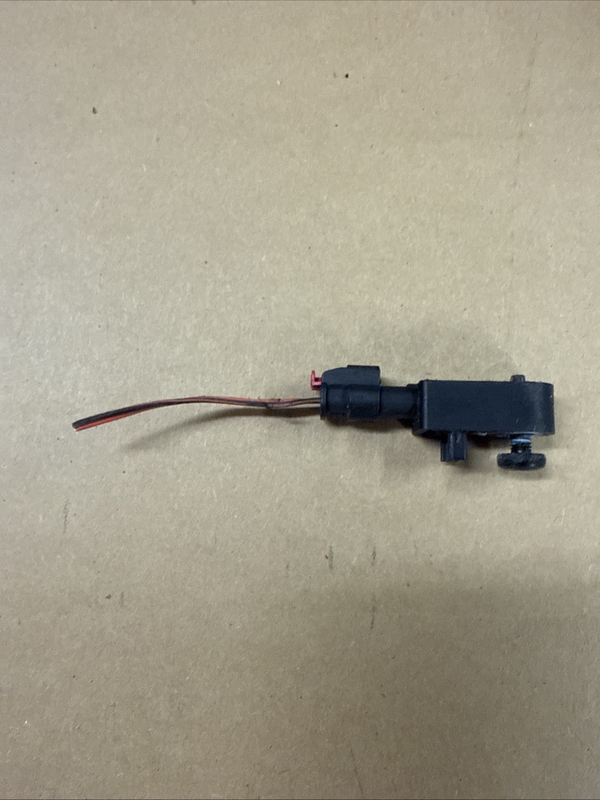 GM 17-25 OEM Buick Chevrolet GMC Front End Discriminating Sensor 13514077