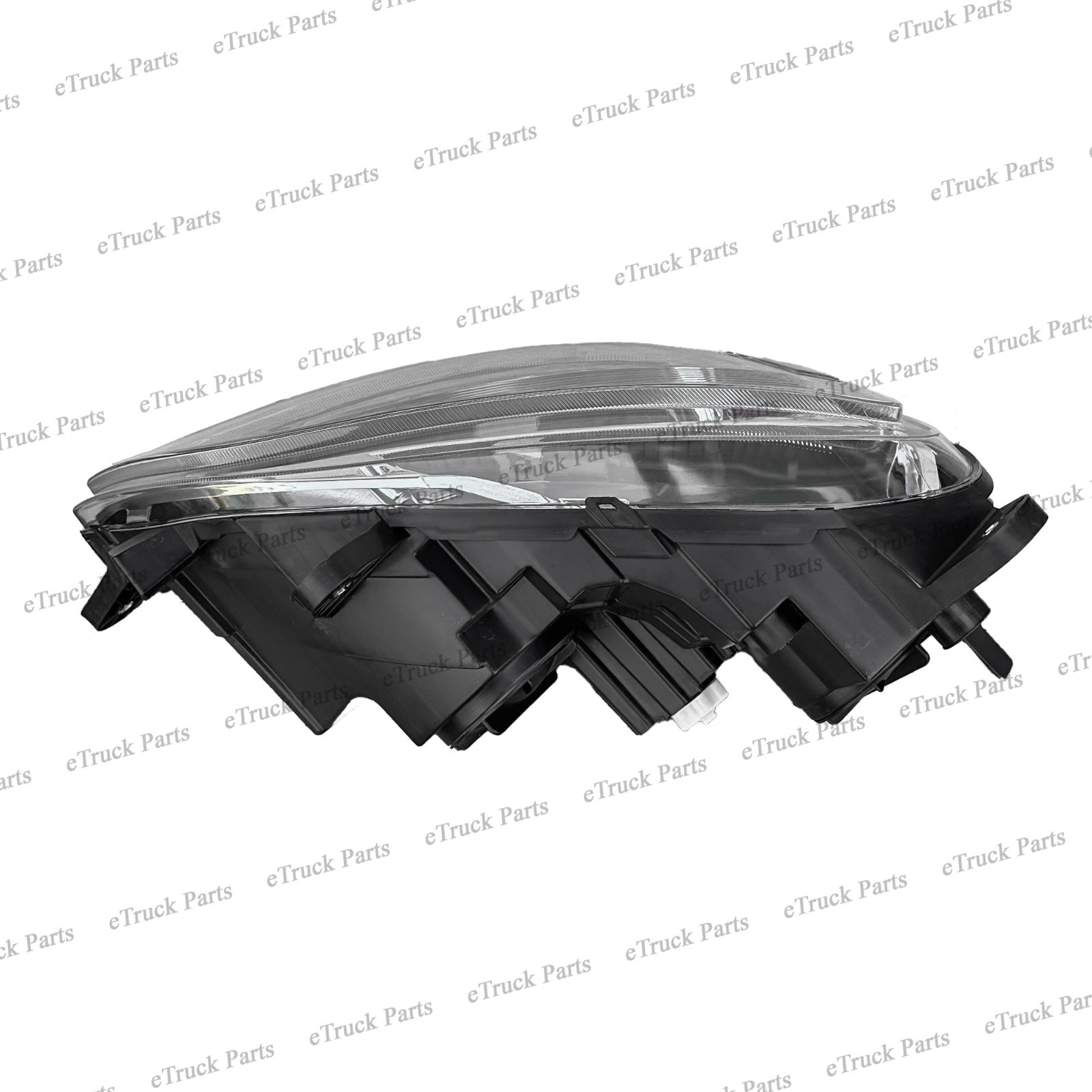 2015–2021 Peterbilt 579 Passenger Side Halogen Headlight Assembly P54-6163-100R