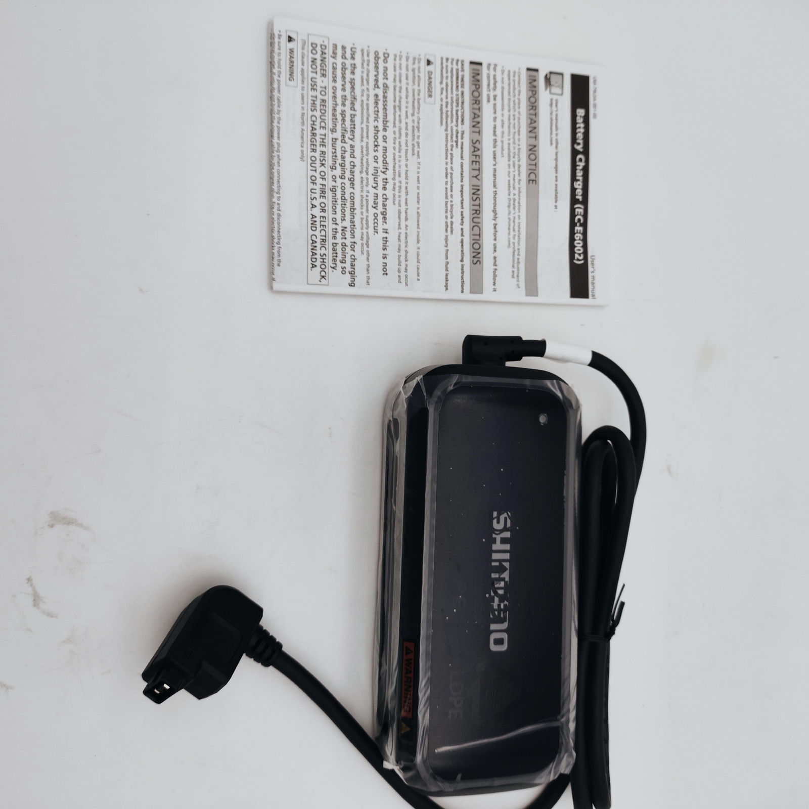 Shimano Steps EC-E6002 Battery Charger For BT E6000 E8010 E8016 E8035 E8036