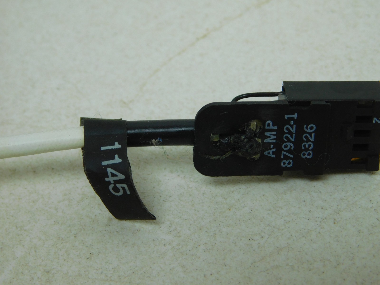 USED! BECKMAN COULTER MICROSCOPE PART UNKNOWN #967 1145 Connector SEE PHOTOS BM