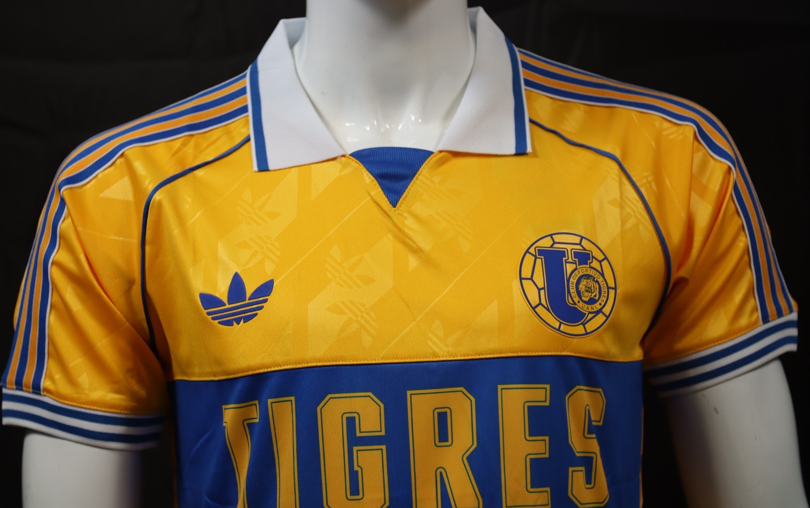TIGRES UANL 65 ANIVERSARIO (Talla Reducida) slim fit (LEER DESCRICION)