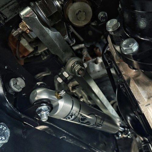 Cognito Fox 2.0 Steering Stabilizer Shock Bracket Kit for 11-25 GM 2500HD/3500HD