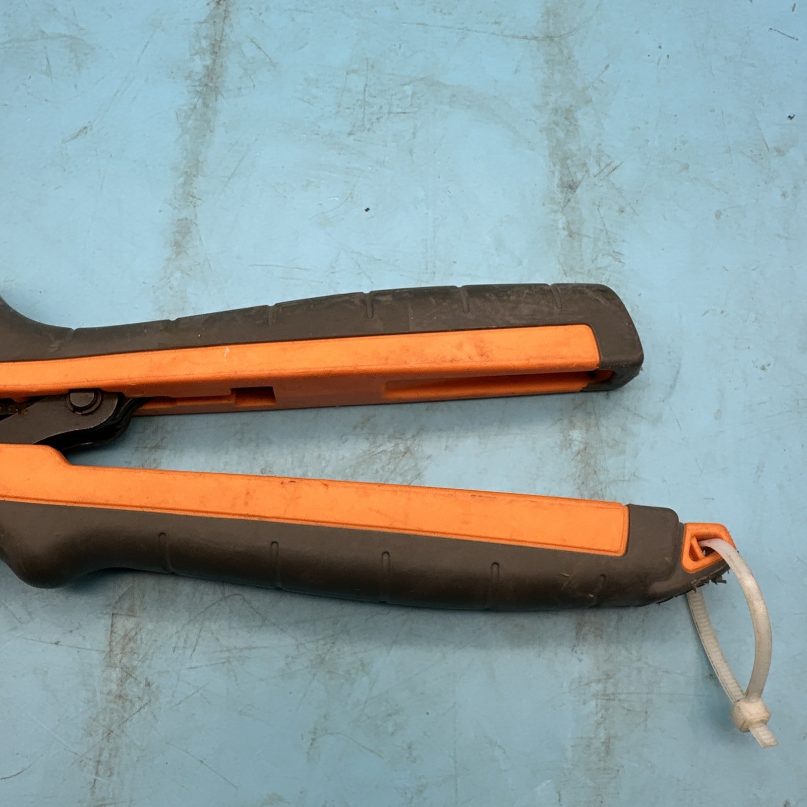 Thomas & Betts Sta-Kon ERG4001 Ratchet Crimper for RC RB RA Terminal 22-10Awg